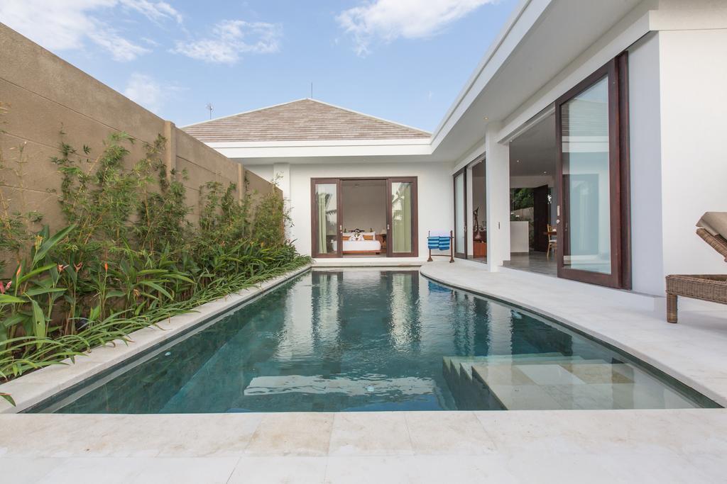 Gajah Villas Bali By Nagisa Bali เซมินยัค ห้อง รูปภาพ