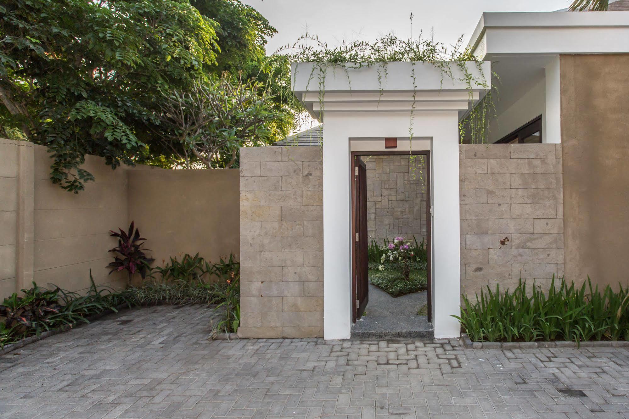 Gajah Villas Bali By Nagisa Bali เซมินยัค ภายนอก รูปภาพ