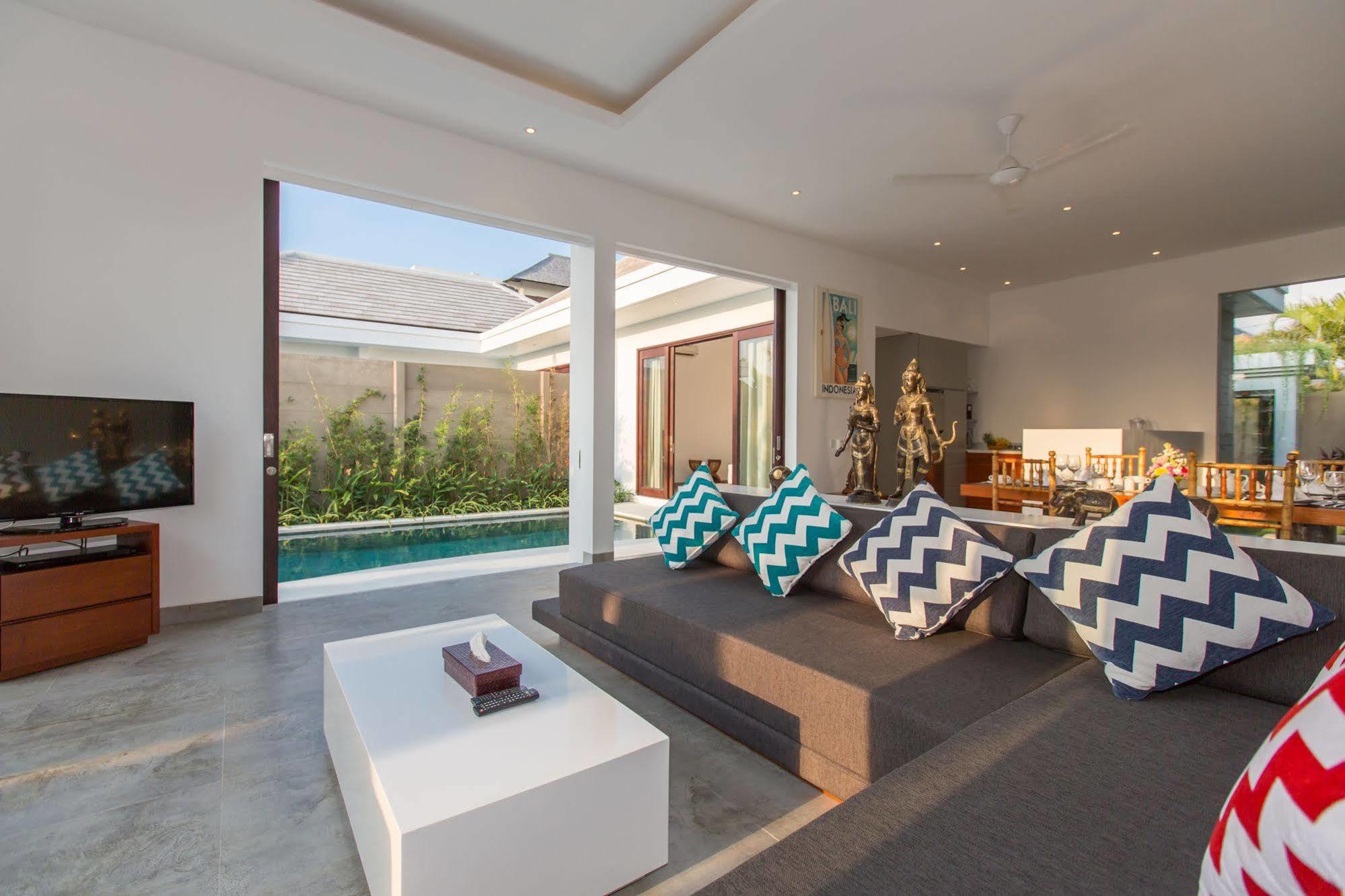 Gajah Villas Bali By Nagisa Bali เซมินยัค ภายนอก รูปภาพ