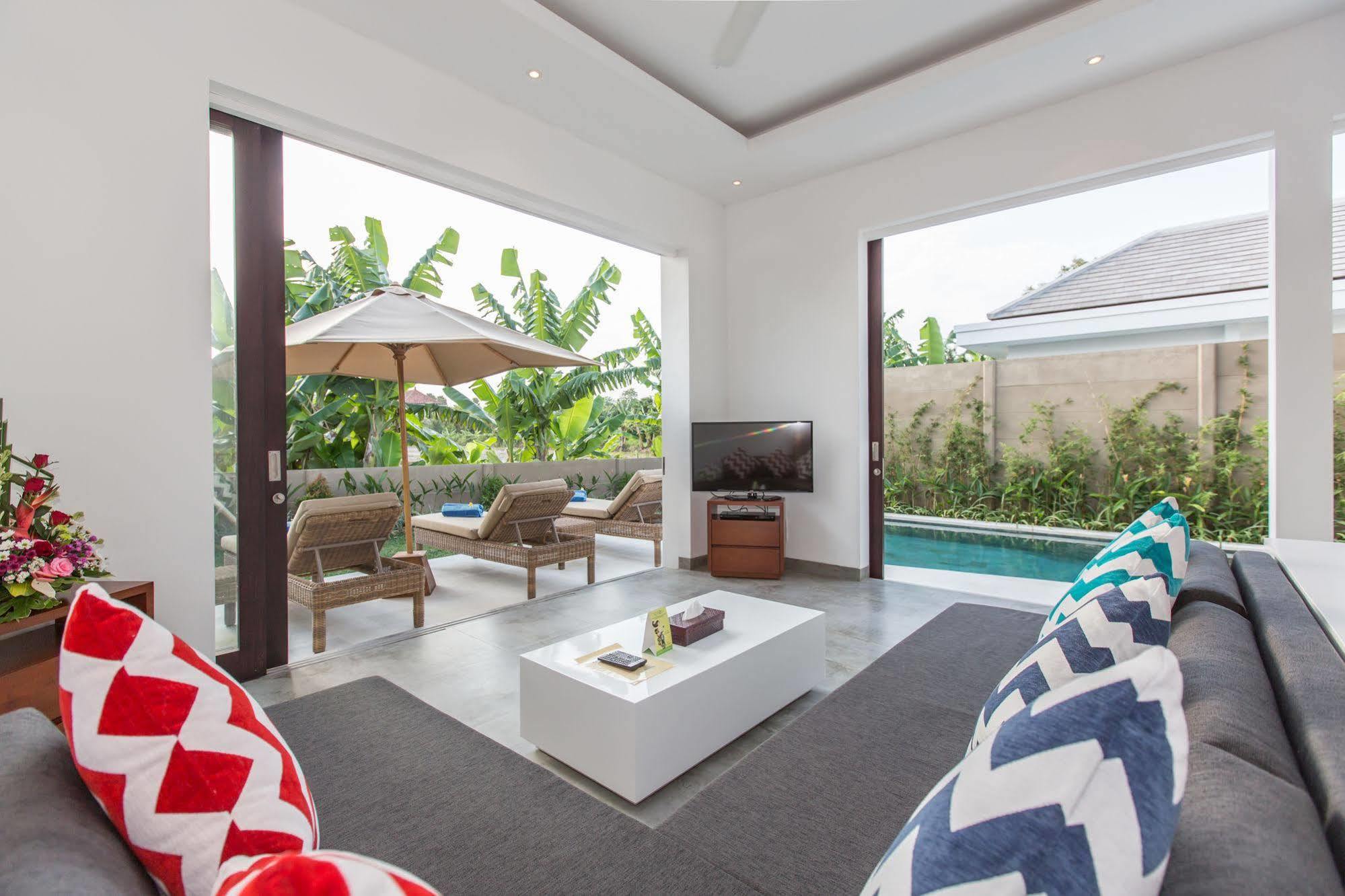 Gajah Villas Bali By Nagisa Bali เซมินยัค ภายนอก รูปภาพ