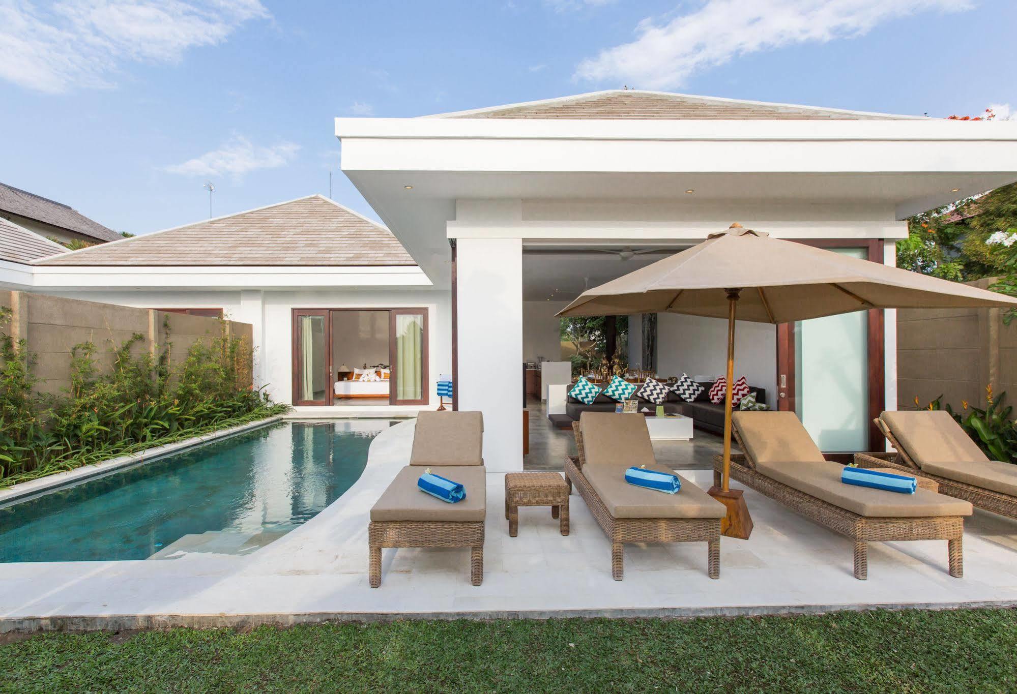 Gajah Villas Bali By Nagisa Bali เซมินยัค ภายนอก รูปภาพ